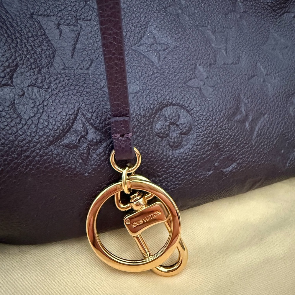 Louis Vuitton Artsy Hobo Shoulder Bag - Picture 2 of 12